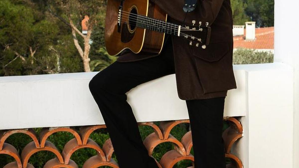 Hear Justin Hayward in concert at the Grand Opera House on Sunday.