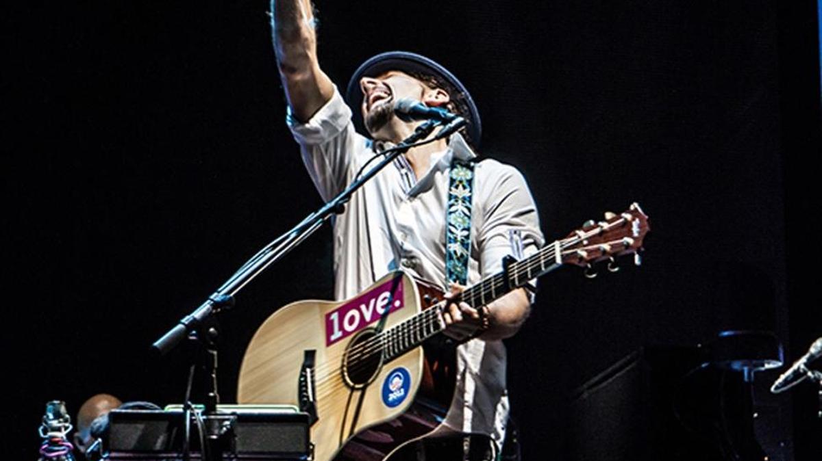 Jason Mraz, perhaps best known for his hit song “I’m Yours,” will perform in Macon on Thursday.