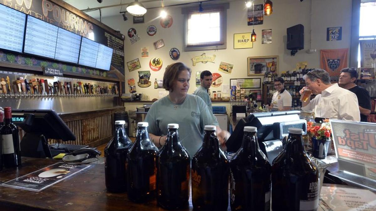 Get a growler for the beer lover on your Christmas list from Just Tap’d, or treat yourself to one of their 12 Beers of Christmas.