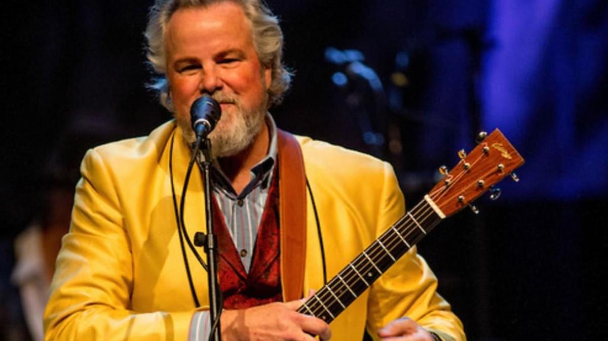 Country musician Robert Earl Keen will come to Macon’s Cox Capitol Theatre on Nov. 30 for his “Back to the Country Jamboree” concert.
