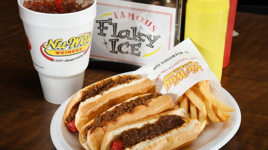 Nu-Way serves up some chili dogs and fries.