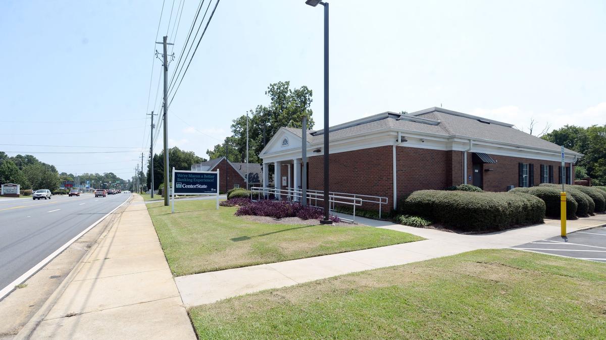 Florida-based CenterState Bank is opening its first Middle Georgia full-service branch in the former Bank of America building on Vineville Avenue, just a little north of the intersection with Forest Hill Road.