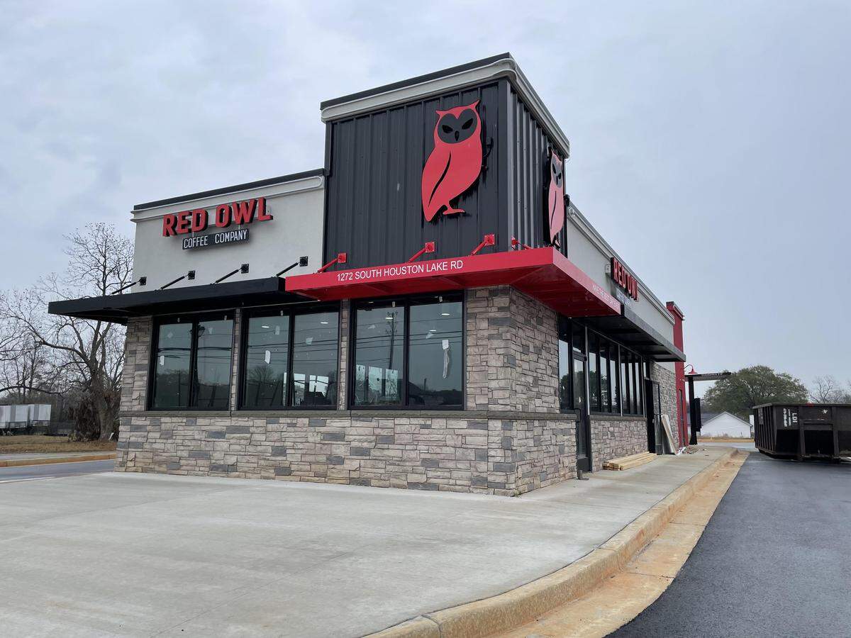 Red Owl Coffee Company off South Houston Lake Road getting close to opening.