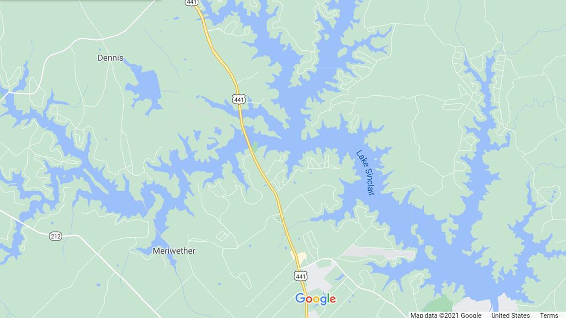 Georgia crews searched for a man who was reported missing on Lake Sinclair.