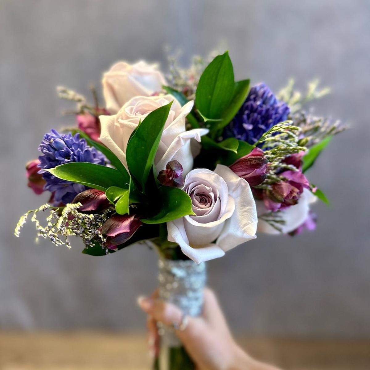 Blooming Girls Flower Shop
