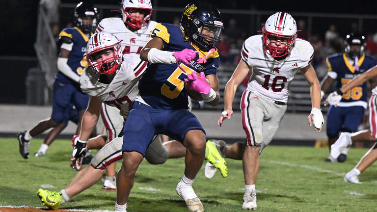 Lackluster second half against Edmund Burke ends Mount de Sales’ unbeaten year