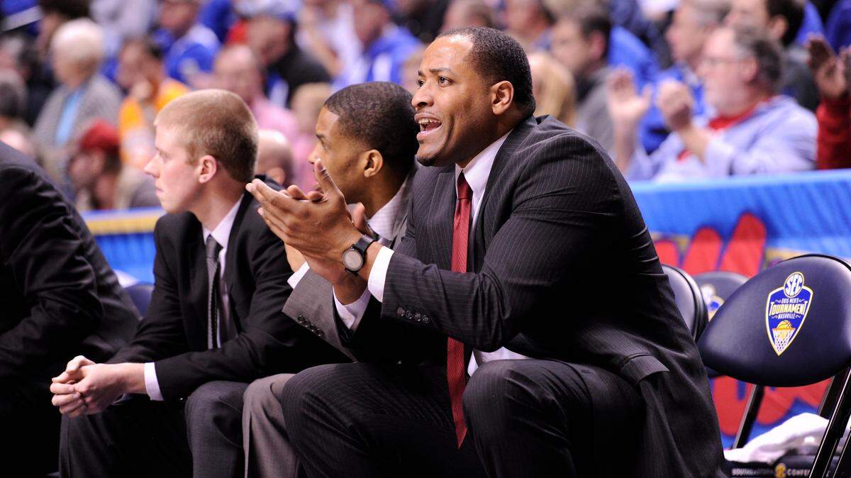 Georgia assistant coach Jonas Hayes.