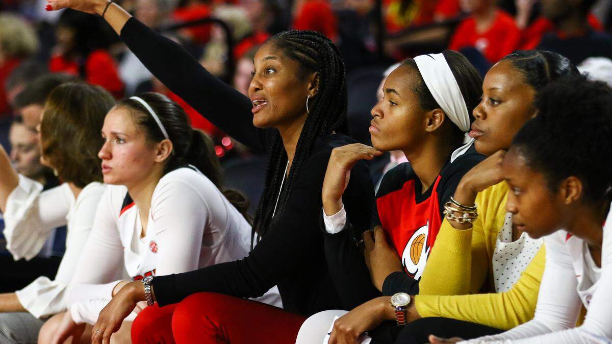 ‘I didn’t think she would come’: How Chelsea Newton became vital coaching asset for Lady Bulldogs