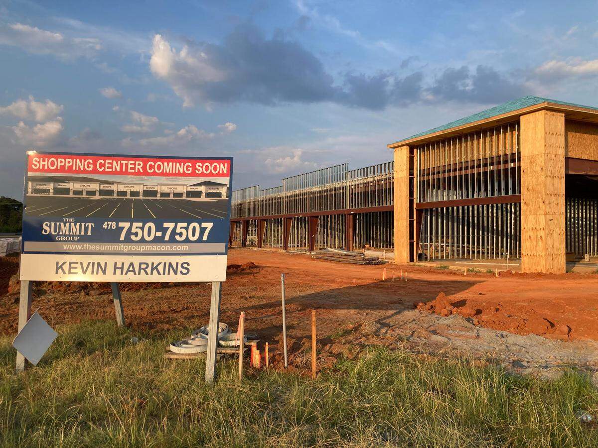 What’s going into this new shopping center under construction on at 1012 Ga. 96? The second location of a popular Macon restaurant and a Tennessee-based, fast-casual restaurant chain making its debut in Middle Georgia. And that’s not all.