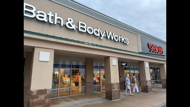 Two iconic mall favorites open new retail outlet locations in Warner Robins