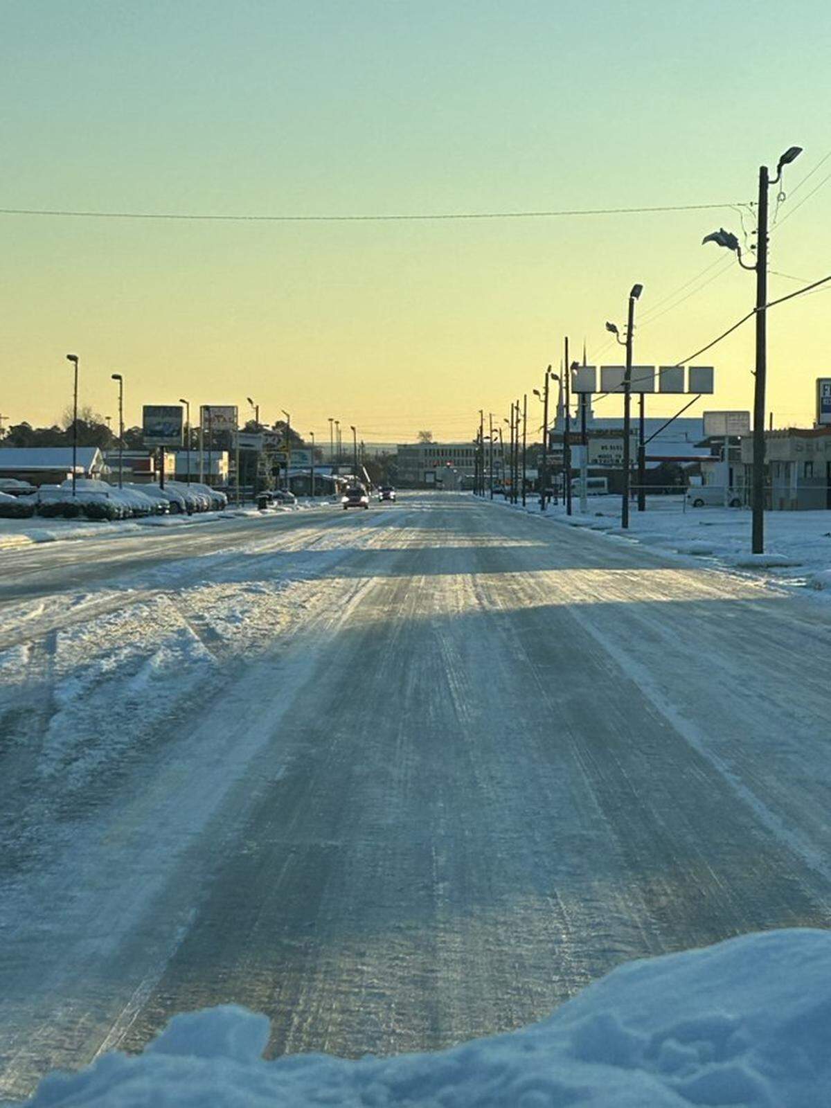 Watson Boulevard in Warner Robins early Wednesday after a winter storm blankets Middle Georgia and results in treacherous ice on roadways.