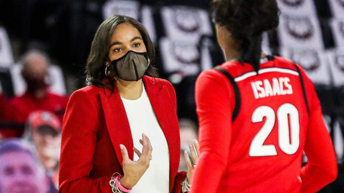 Georgia head coach Joni Taylor