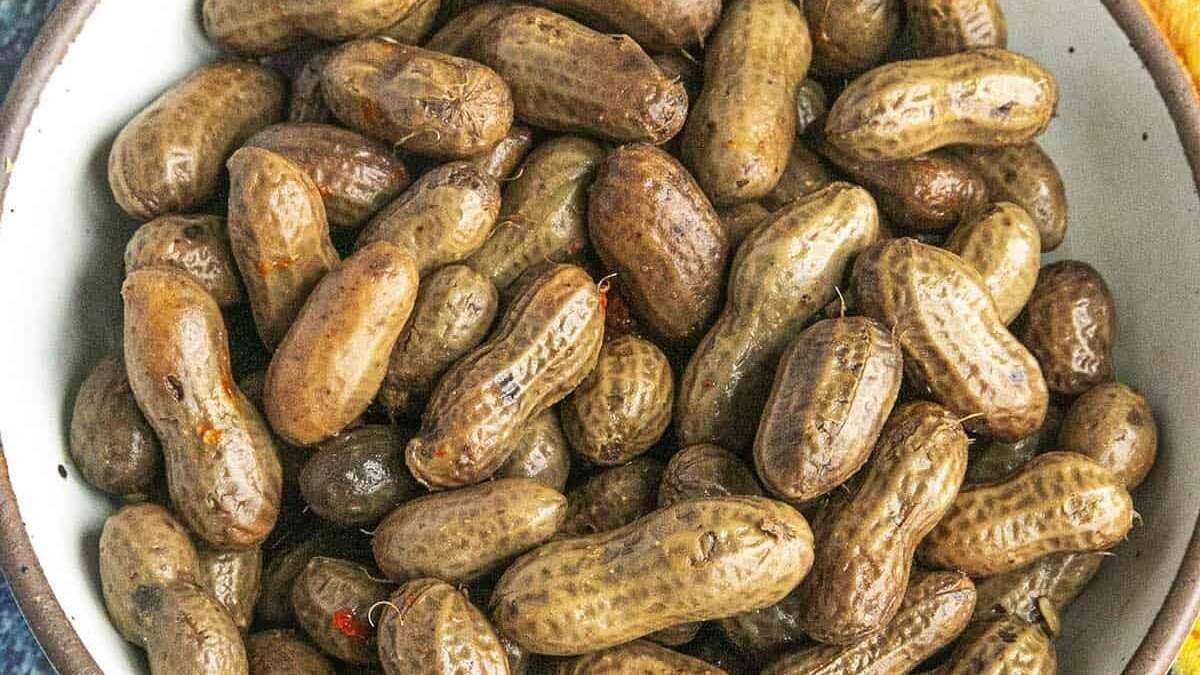 Boiled peanuts