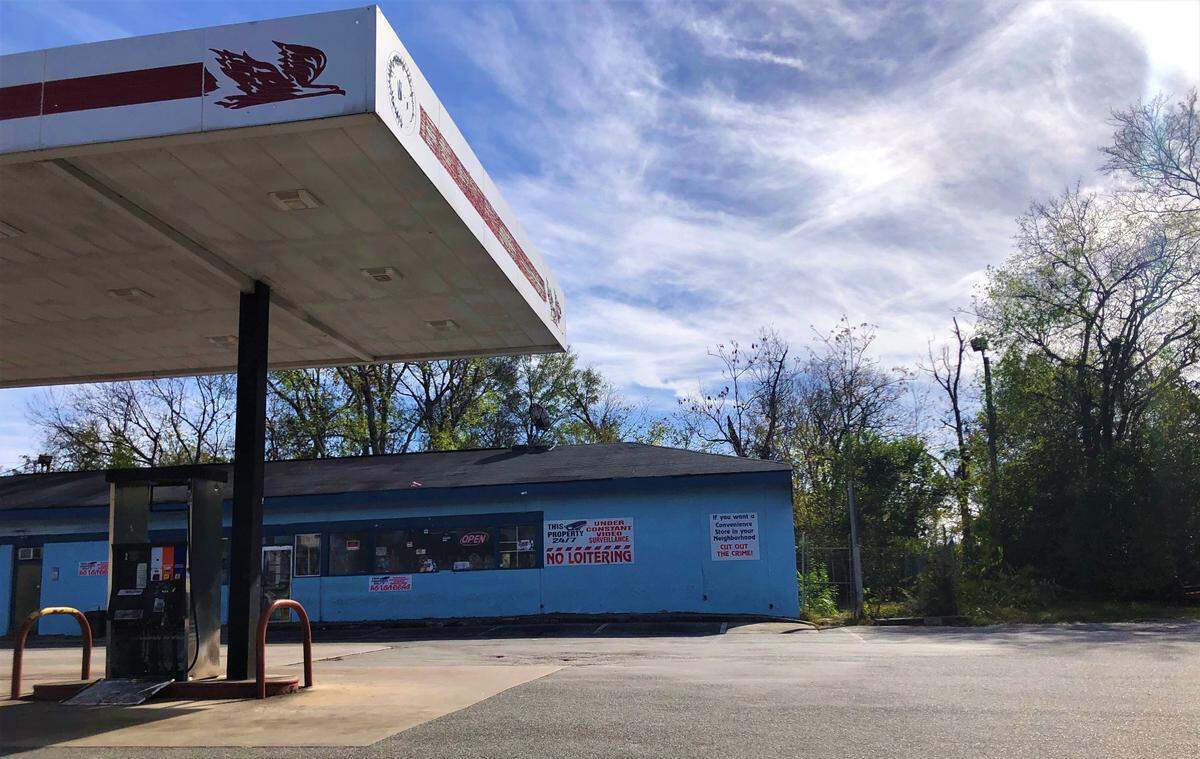 The M&M Grocery at 2760 Montpelier Ave. in Macon’s Unionville community on the afternoon of Nov. 9, 2022.