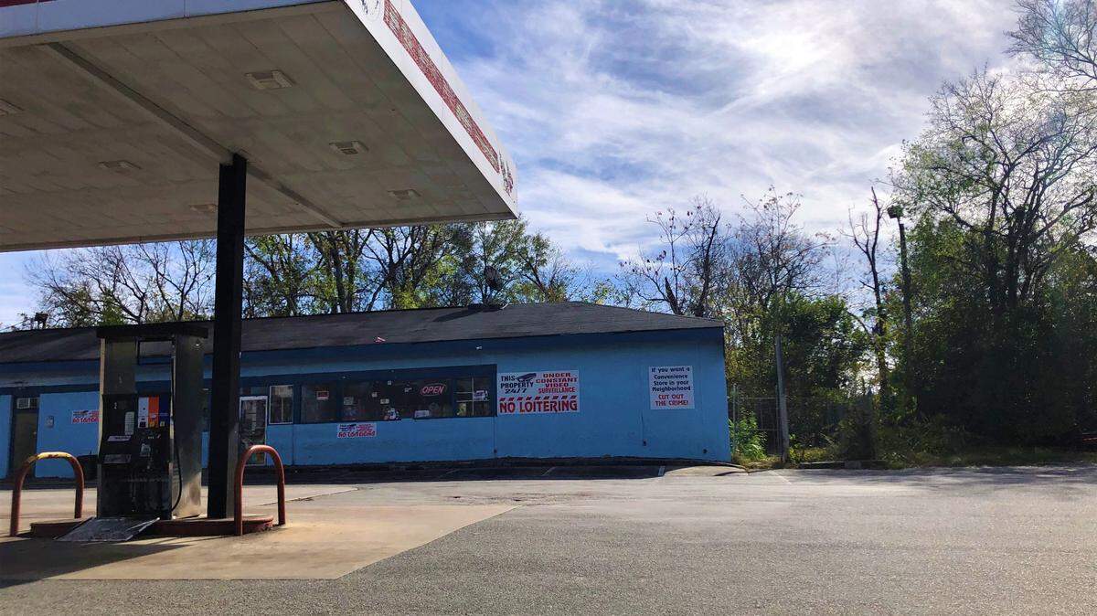 The M&M Grocery at 2760 Montpelier Ave. in Macon’s Unionville community on the afternoon of Nov. 9, 2022.