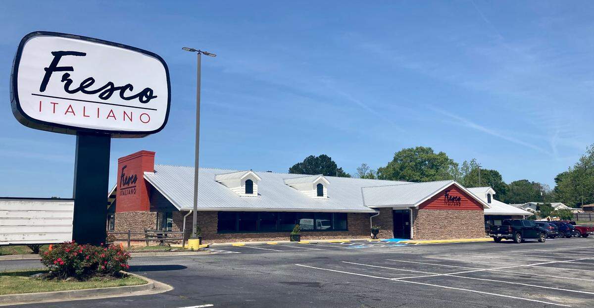 This new casual fine dining Italian restaurant is opening soon at 1208 Russell Parkway in a transformed, renovated building that once housed Ole Times Country Buffet. Ole Times Country Buffet moved to 2922 Watson Blvd. in the parking lot of the Houston Count Galleria mall.