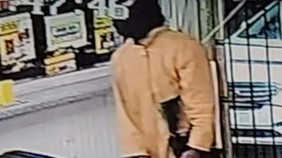 A suspect carrying a gun robbed the Lucky Food Mart in Macon on Nov. 23, 2025, according to the Bibb County Sheriff’s Office.
