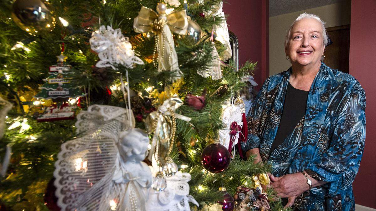 Bibb County school board member Sue Sipe didn't take her Christmas tree down last year. She found inspiration in the tree and her homemade decorations. Sipe was diagnosed with Stage 3 breast cancer last December.