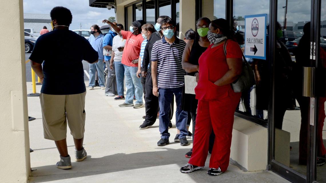 Here’s what Georgia voters need at the poll, plus ideas for passing time in line