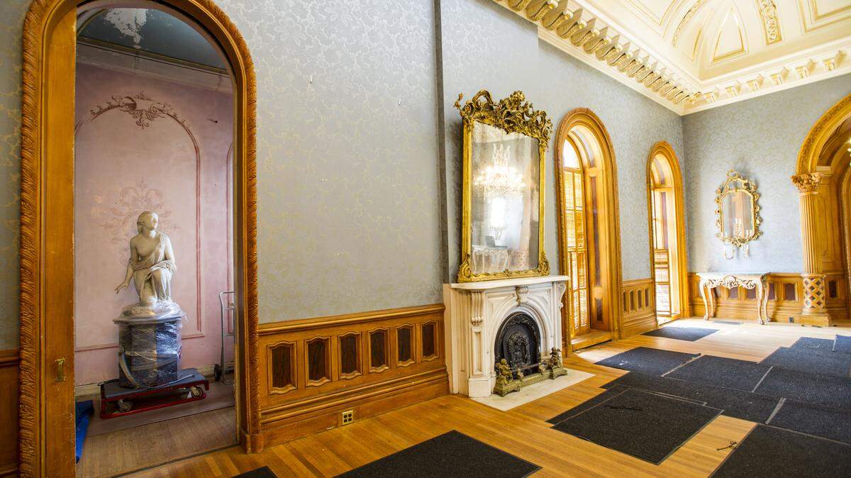 Hay_House_Carpet
