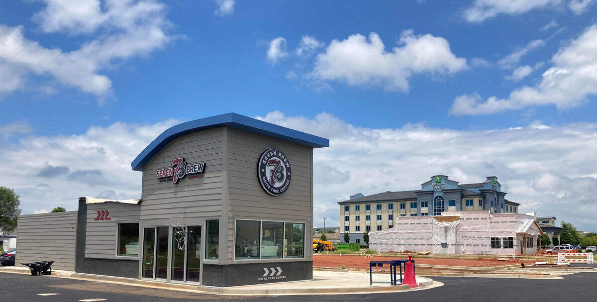 7 Brew, Fuzzy’s Taco Shop and Slim Chickens going up on Watson Boulevard in Warner Robins.