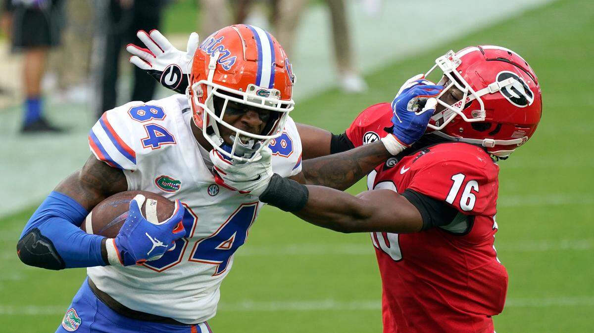 Florida tight end Kyle Pitts (84) has caught 24 passes for 414 yards and eight touchdowns in five games this season.