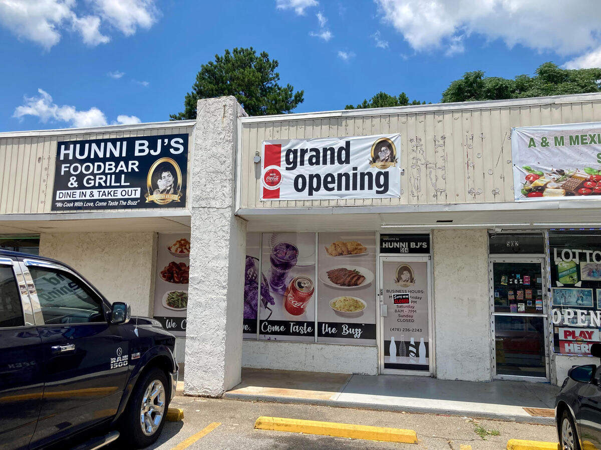 Hunni BJ’s Foodbar & Grill at 504 Russell Parkway in Warner Robins.