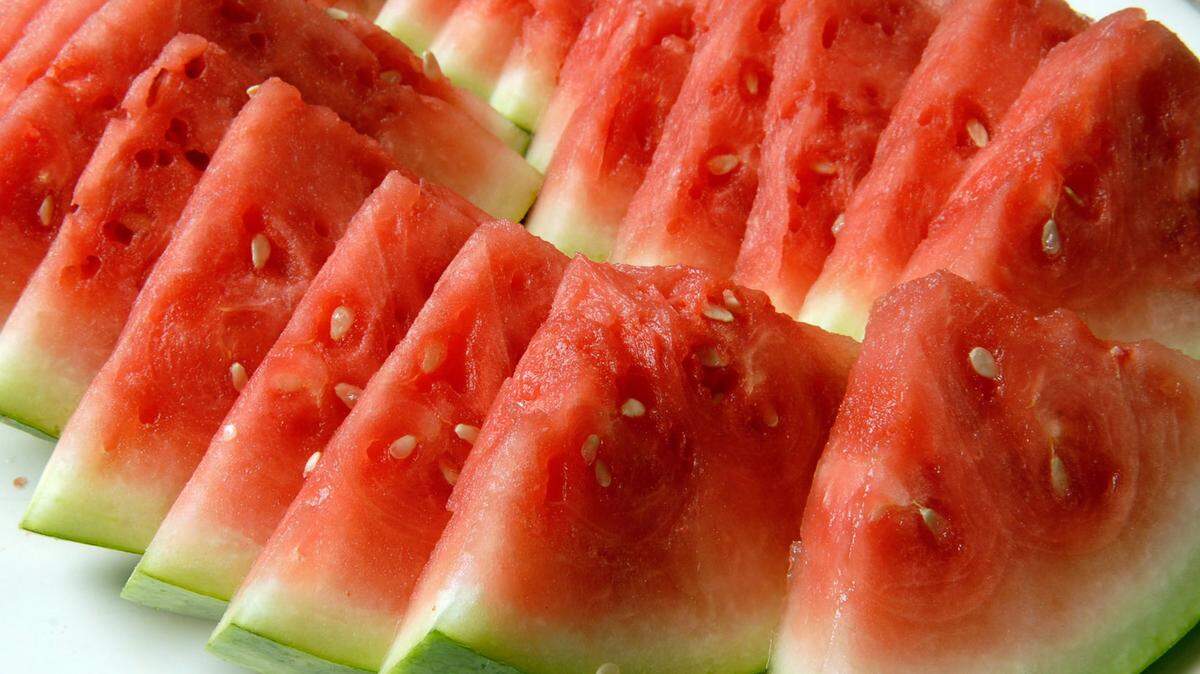 Watermelon is more than a tasty summer dessert; it can also help heal a variety of ailments and is good for hydration.