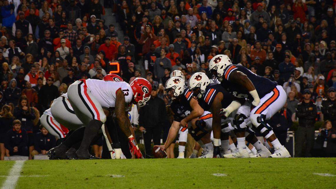 Analysis: A look at how Georgia defenses face tough battle against Auburn’s offense