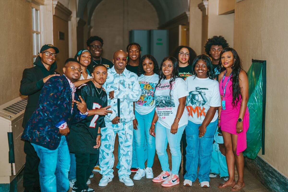 Jermaine Dupri poses with the Dream Team as part of the 2nd annual King Of Soul Music Festival in Macon, Georgia in 2023.