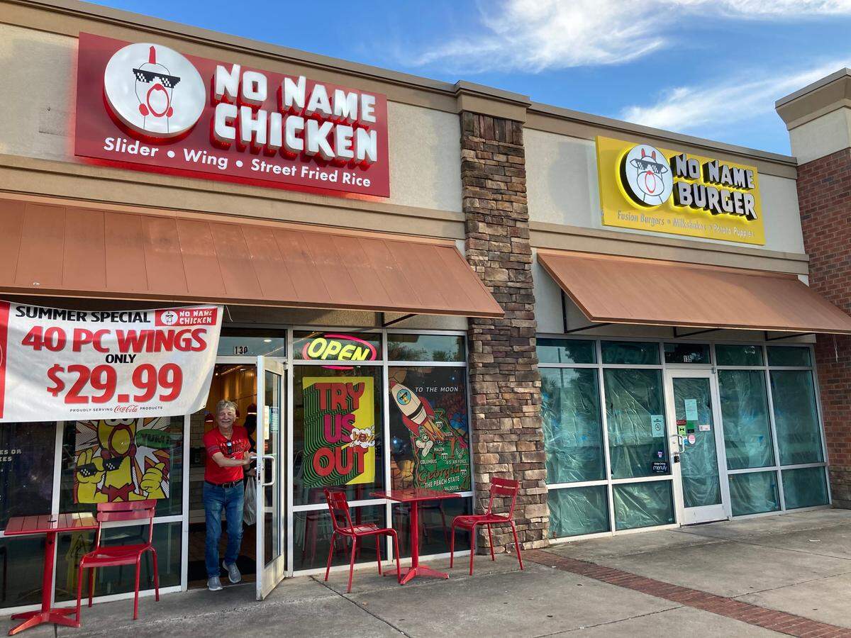 No Name Burger to open soon next to its sister restaurant No Name Chicken in the Kroger shopping center of Ga. 96 in the Bonaire community of Warner Robins.