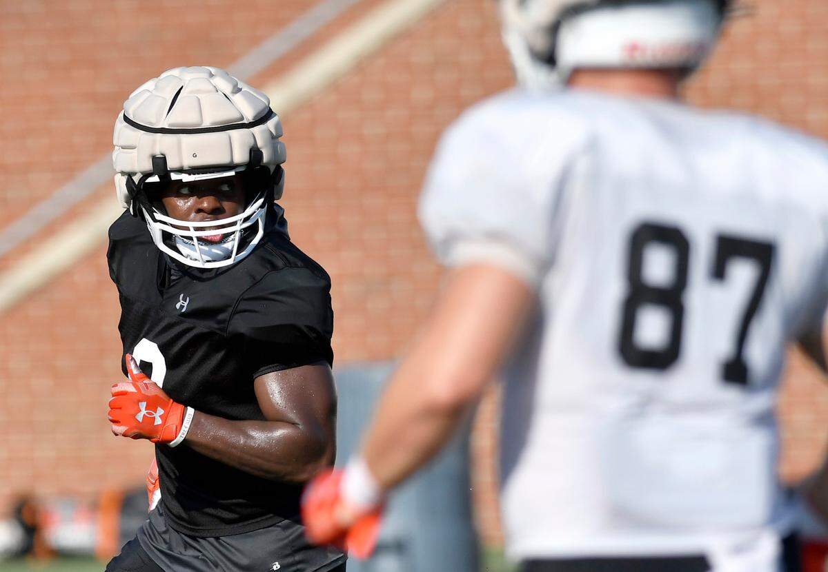 Mercer linebacker Lance Wise Jr. participates in a defensive drill during a team practice Aug. 15. The Bears open the season against North Alabama in Montgomery Aug. 26.
