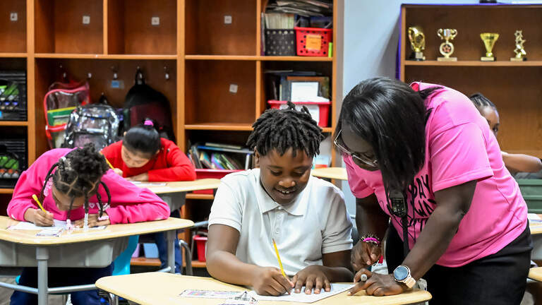 In Macon, cursive makes a comeback at this Bloomfield elementary school