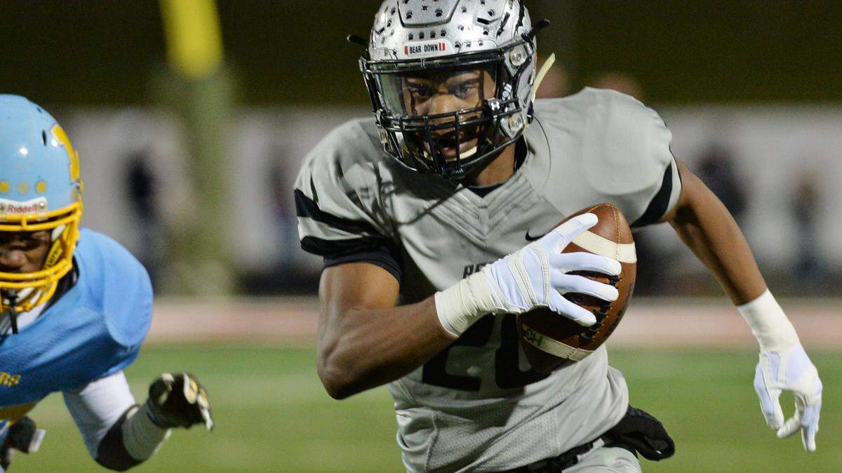 Amari Colbert (26) and the Houston County Bears are in the GHSA Class AAAAA quarterfinals for the second straight year.