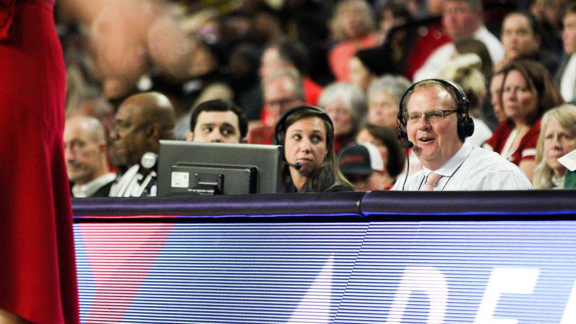 In his 26th season at UGA, Jeff Dantzler’s passion lives on as voice of Lady Bulldogs