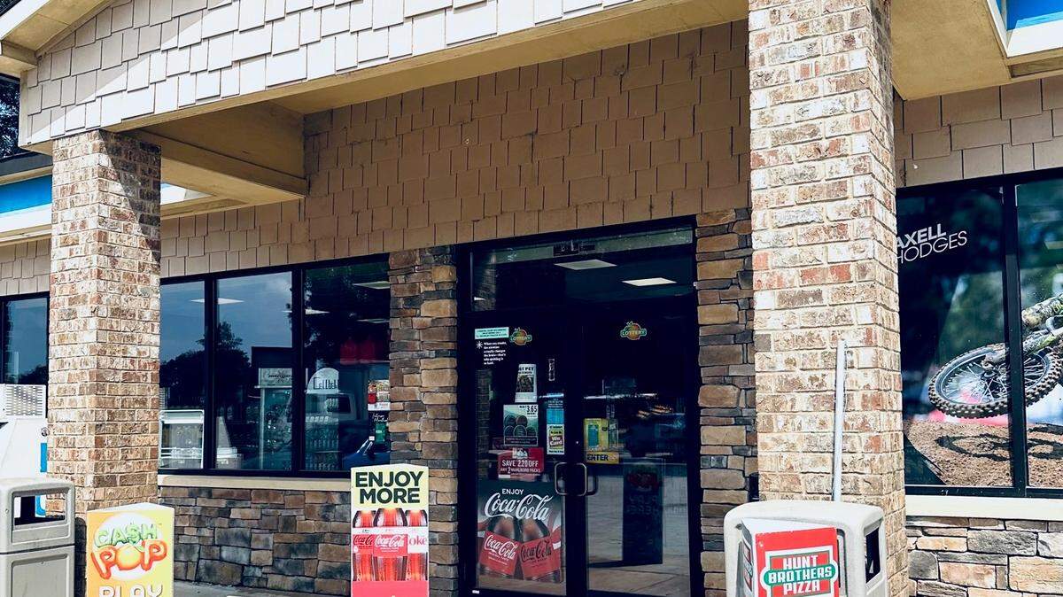 Marathon on Johnstonville Road in Forsyth, Georgia sells hot Hunt Brothers Pizza.
