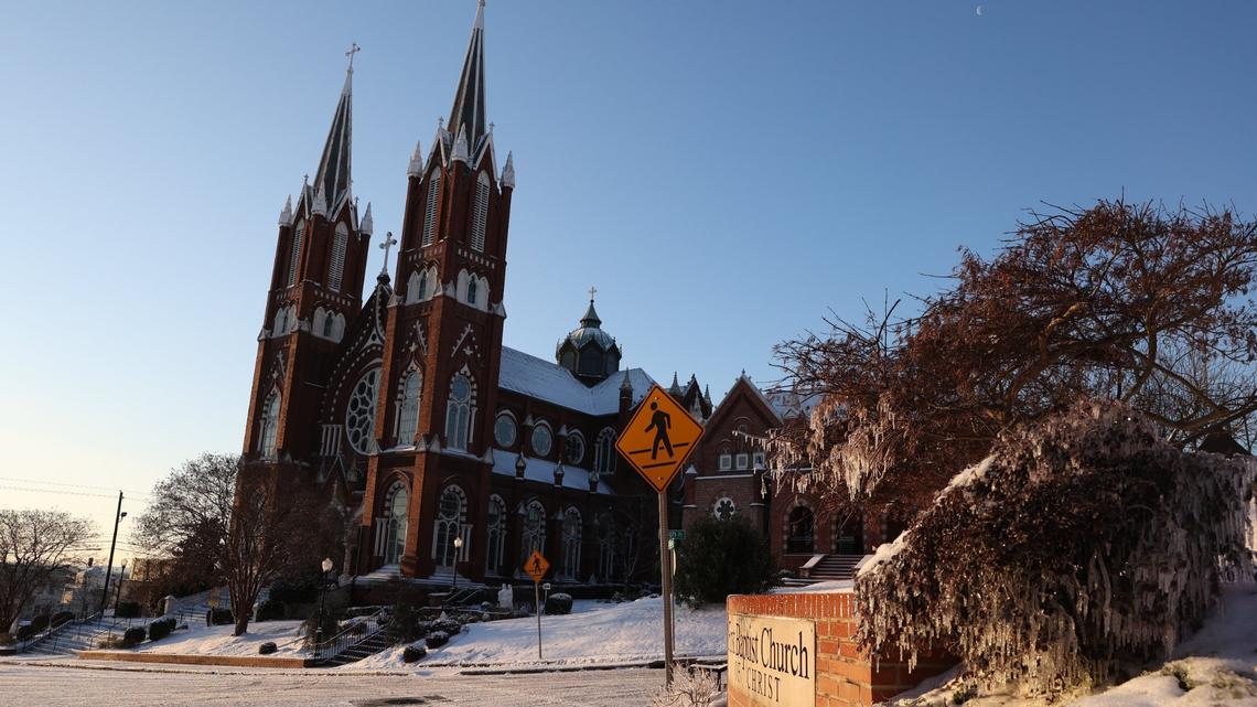 How much snow fell in Macon, Middle Georgia? Freezing temps will make it stick around
