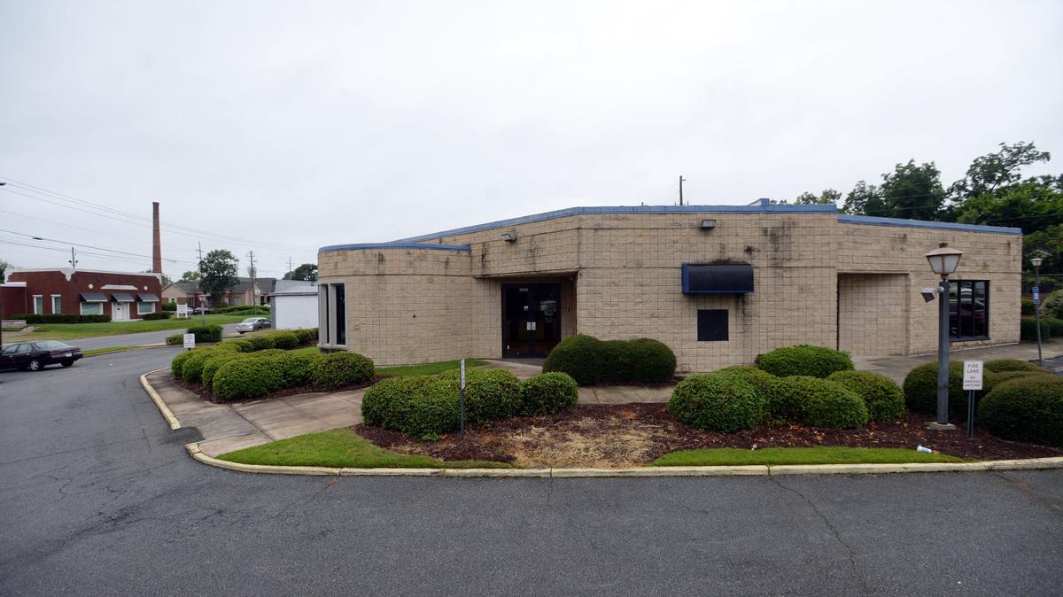 The former SunTrust Bank branch on Vineville Avenue has been bought by Atlanta-based Fidelity Bank, which will renovate the building.