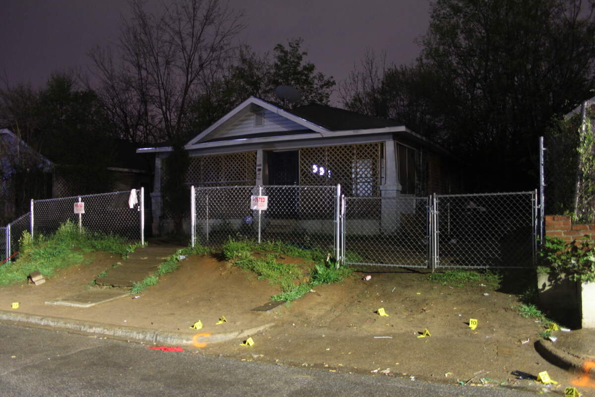 The scene at 446 Cynthia Ave. in Macon in the hours after Tarus Fair was shot and killed on March 18, 2016.