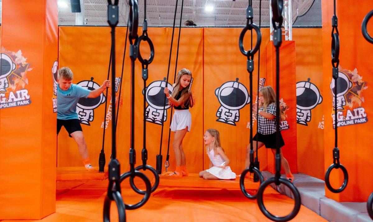 Big Air Warner Robins will include both Lil’ Ninja, a multi-level softplay course for guests 6 and under, and a full-scale Ninja Warrior Course featuring obstacle challenges for all ages like the one above at Big Air Columbus.