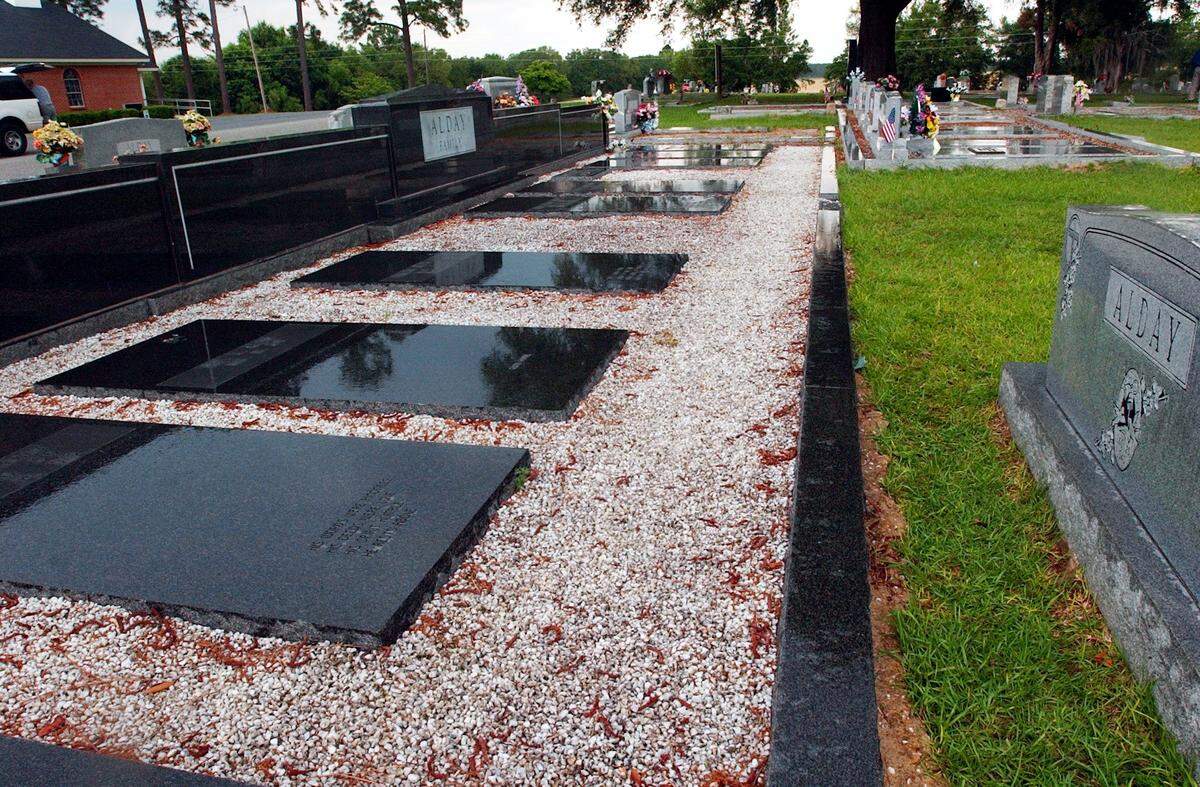 Alday grave site at Spring Creek Baptist Church located on Spring Creek Road in Donalsonville.