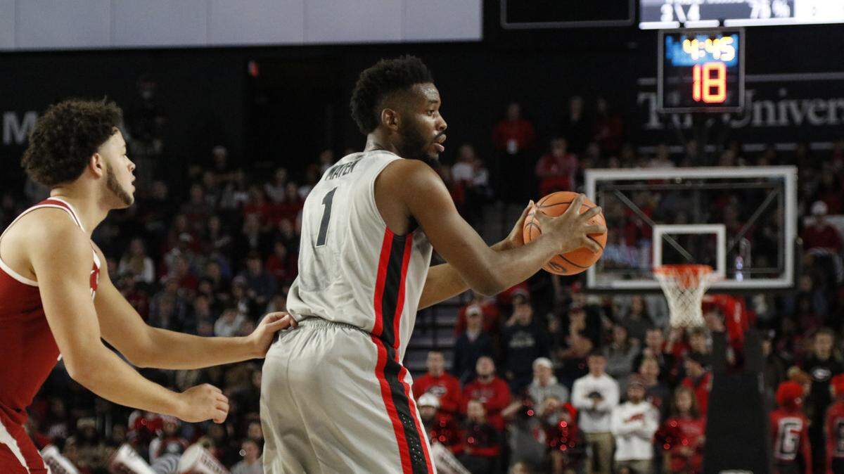 Georgia forward Yante Maten scored 26 points in Saturday's win over Alabama.