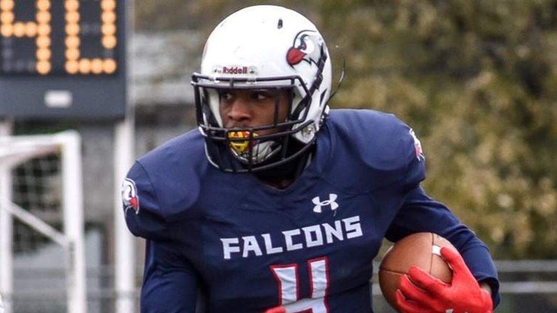 Nation’s No. 1 JUCO cornerback spurns UGA Bulldogs to play for Deion Sanders