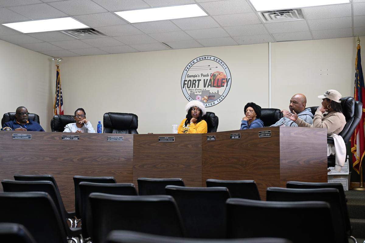 Members of the Fort Valley city council speak during the weekly mayor’s briefing on Monday, Feb. 9, 2026, at City Hall in Fort Valley, Georgia. Fort Valley mayor Shakeena Reeves has made several major personnel changes in city government since she began her term as mayor this year, including police chief, assistant police chief and city administrator.