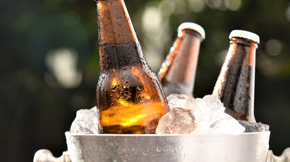 Is it illegal to drink at your parent’s house if you’re 18?