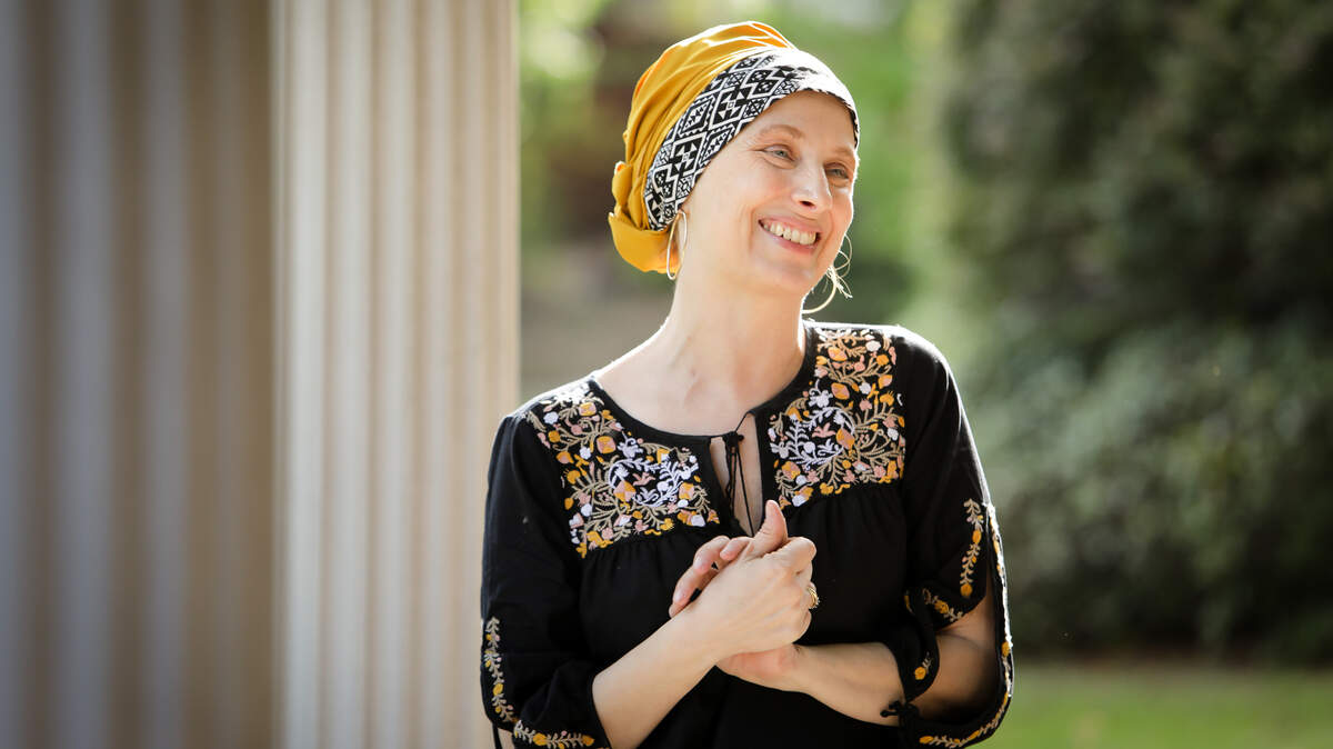 Anya Silver was diagnosed with inflammatory breast cancer in February 2004 and died this year. Her husband, Andrew Silver, offers pointers for friends and family of those with incurable, chronic illness.
