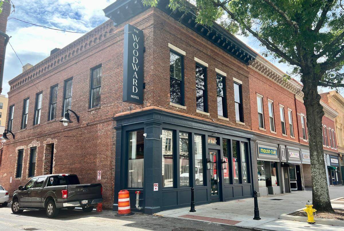 This new nine room boutique hotel at the corner of Second Street and Mulberry Street Lane is gearing up to open in historic downtown Macon. The hotel is also home to Quill, a new craft cocktail bar off Mulberry Street Lane.