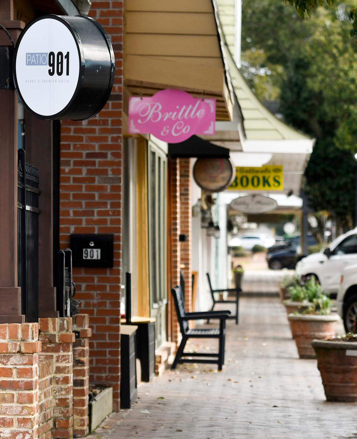 Shops and restaurants along Carroll St. in downtown Perry.