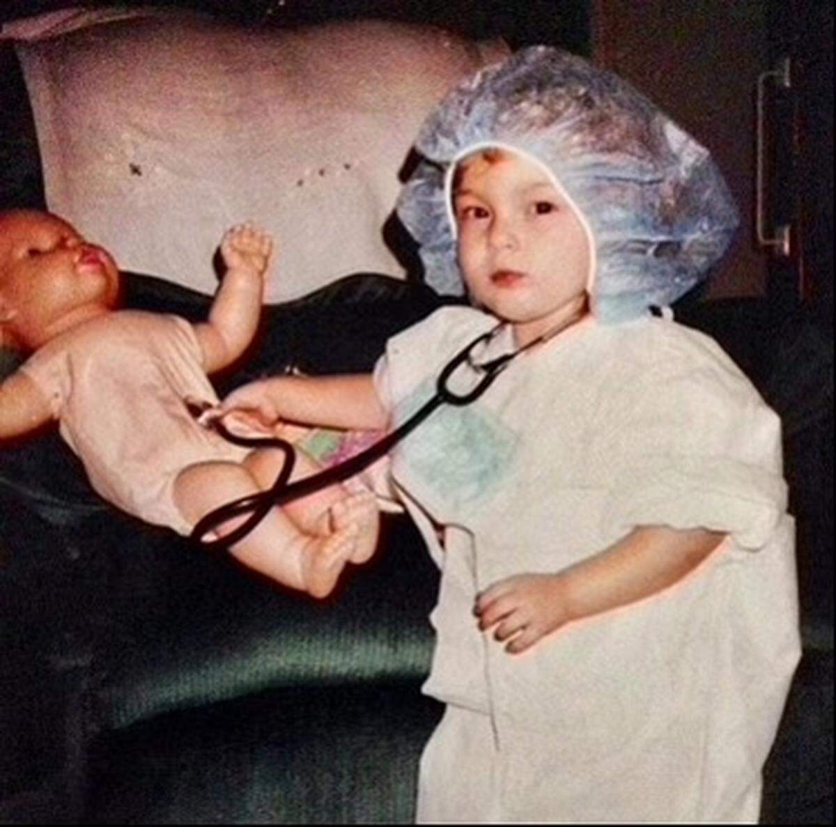 Annsley Haynes Fox has wanted to be a doctor for a long time. Now 25, she went from practicing on dolls to medical school, recently finishing three weeks of a general surgery rotation.