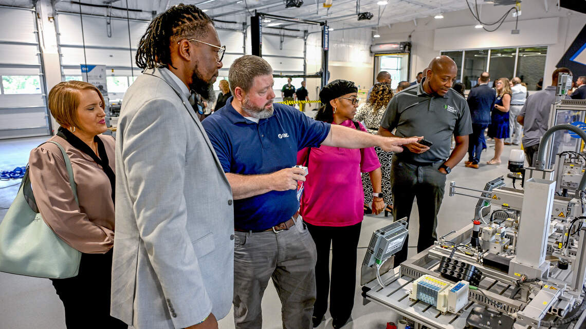 Advanced manufacturing course prepares Bibb County students for Macon workforce